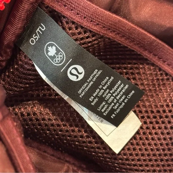 ❤️Lululemon❤️ Red Canada Olympic Limited Edition Belt Bag - Picture 7 of 7